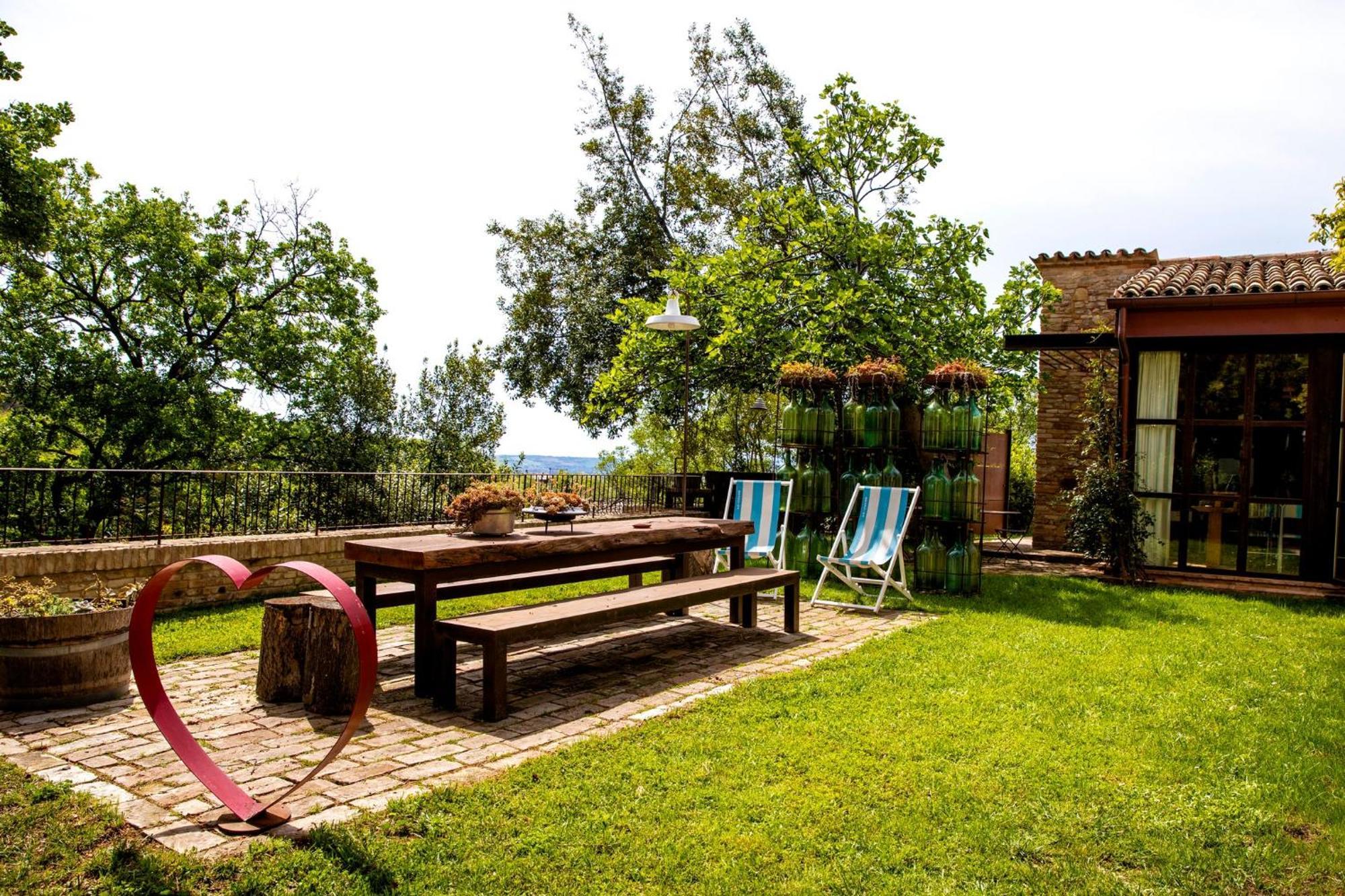 Ferienwohnung Castello Di Granarola Relais - Adults Friendly - Gradara Exterior foto